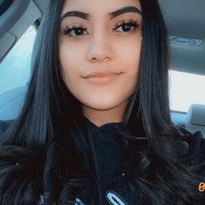 Meet your Posher, Araceli